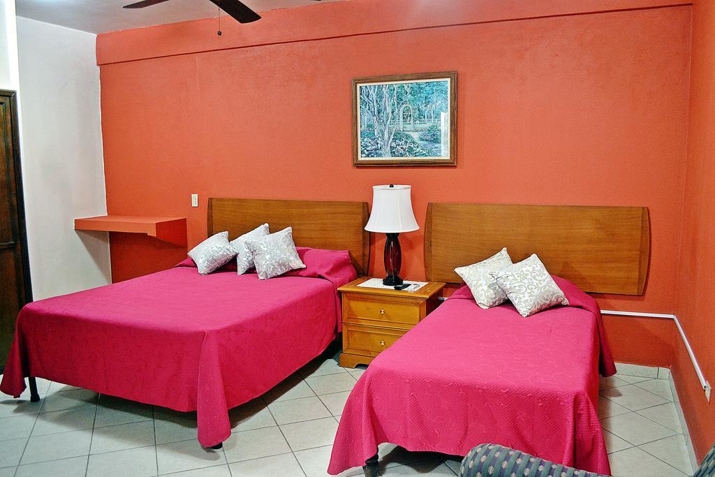 Hotel Marina Del Sol La Paz B.C.S Szoba fotó